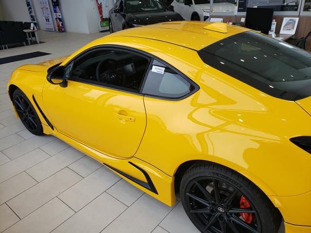 New 2026 Toyota GR86 YUZU Limited image 9