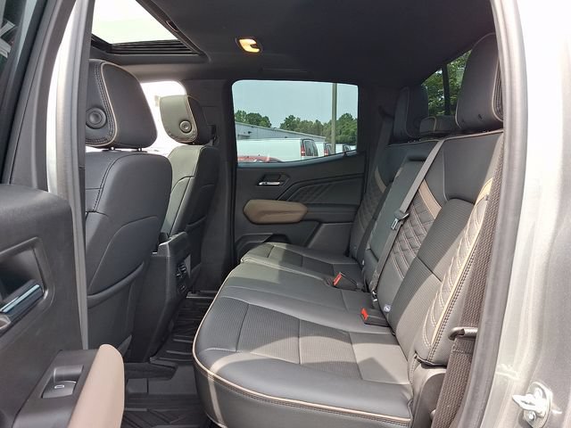 Used 2025 GMC Canyon Denali AWD/4WD image 10