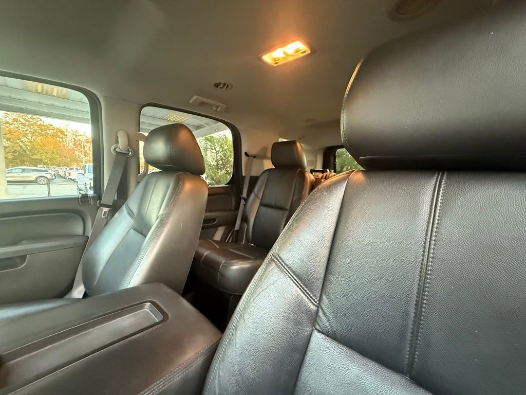 Used 2013 Chevrolet Tahoe LT w/ Suspension Package, Off-Road image 8