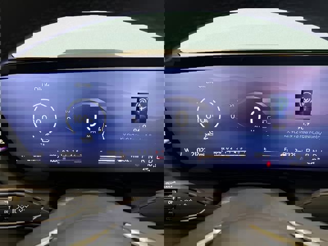 Used 2025 Buick Enclave Preferred image 28