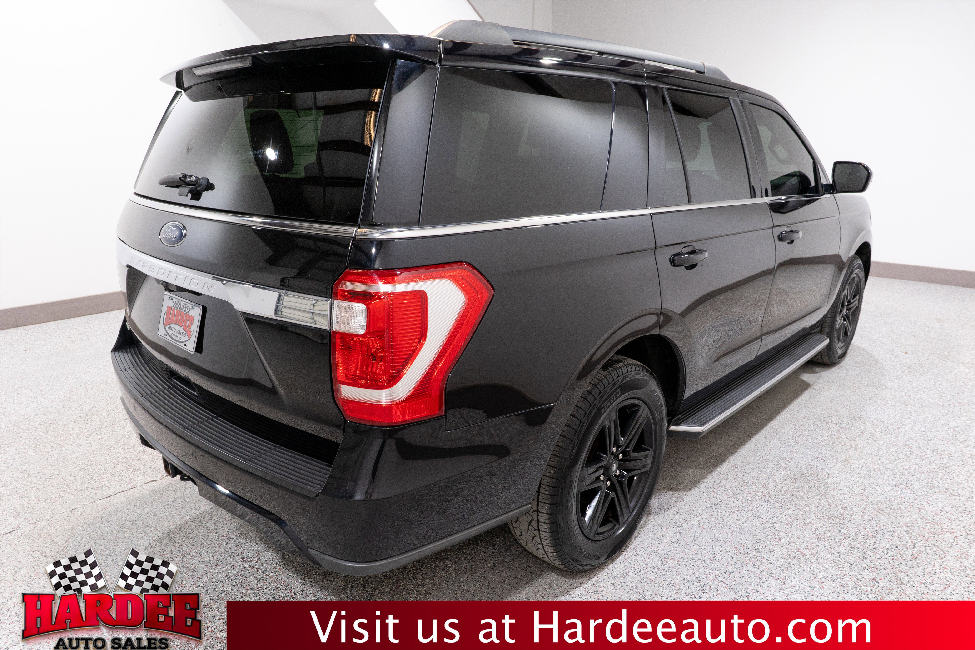 Used 2020 Ford Expedition XLT w/ Equipment Group 202A image 5