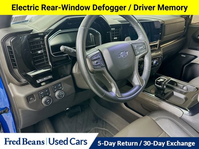 Used 2023 Chevrolet Silverado 1500 ZR2 w/ Technology Package image 11
