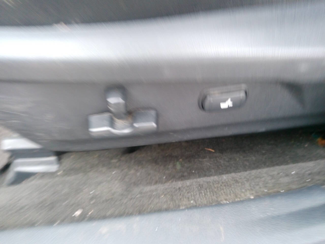 Used 2011 Subaru Outback 2.5i Premium image 34