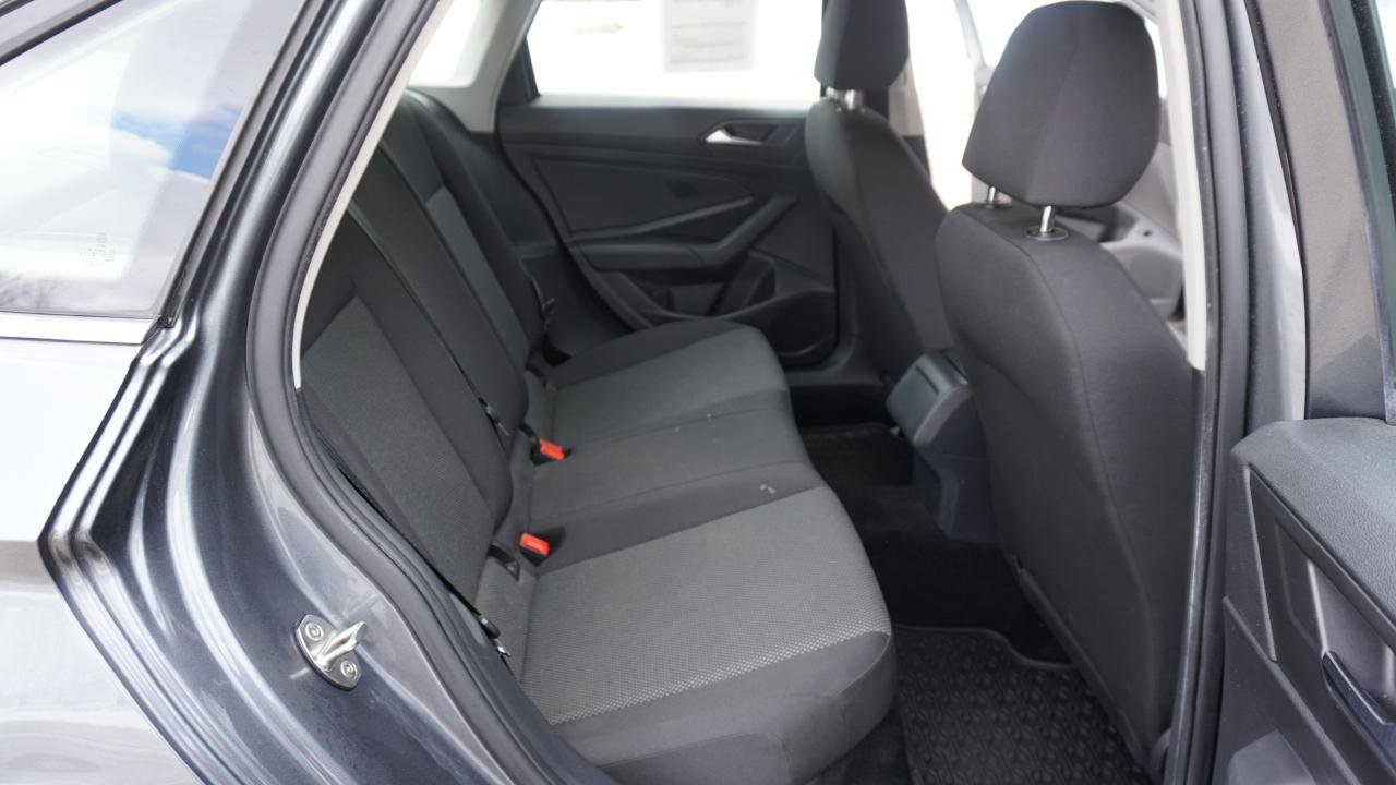 Used 2019 Volkswagen Jetta R-Line image 22