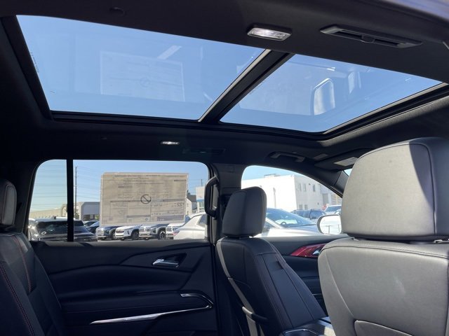 New 2026 Chevrolet Traverse RS image 10