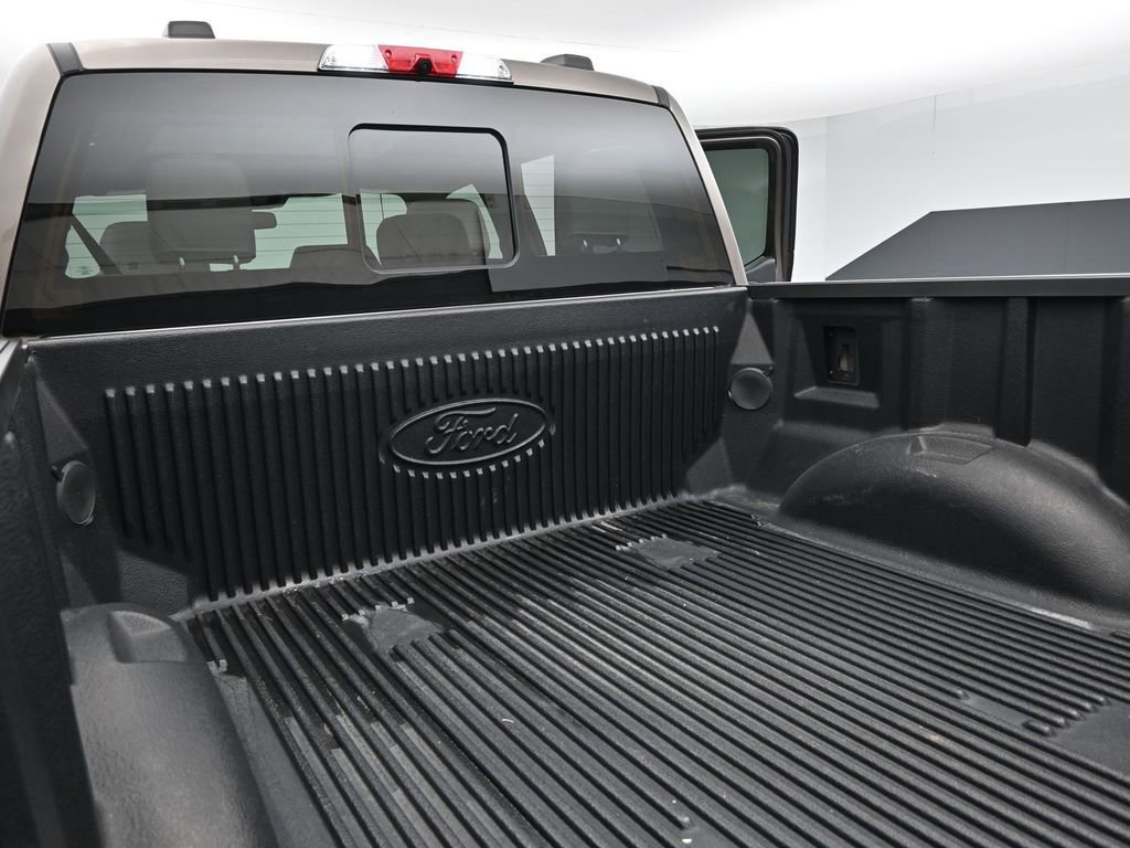 Certified 2022 Ford F150 Lightning Platinum image 24