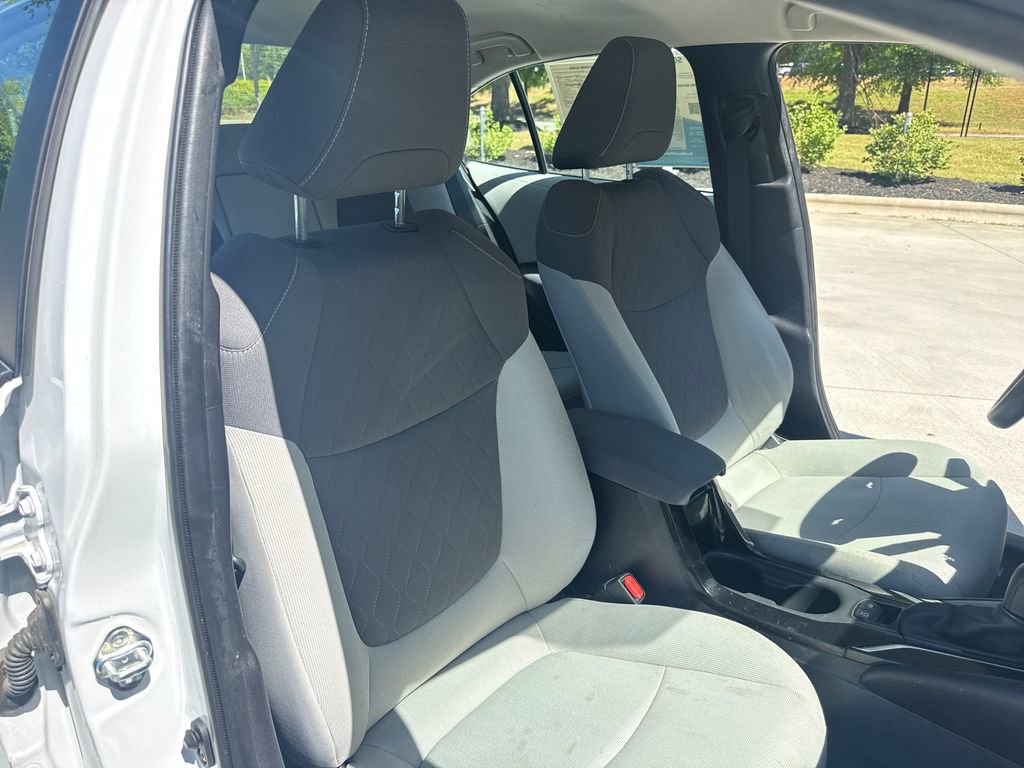 Used 2022 Toyota Corolla LE FWD image 34