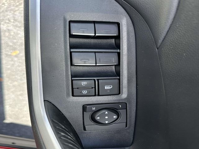 Used 2023 Toyota RAV4 XLE Premium image 18