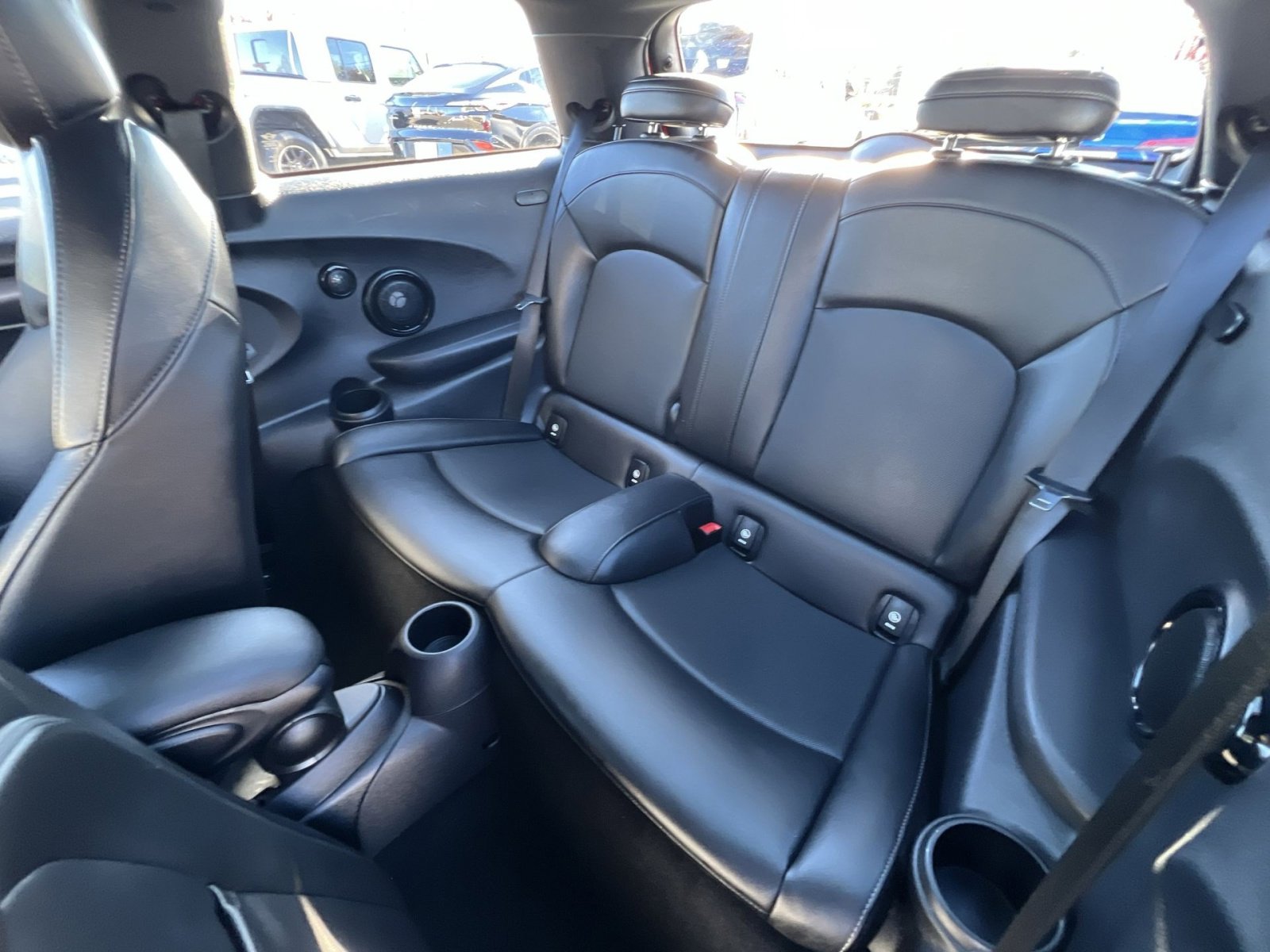 Used 2022 MINI Cooper S w/ Premium Package image 26