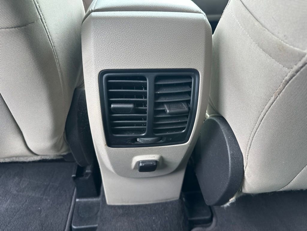 Used 2017 Ford Escape SE AWD/4WD image 30