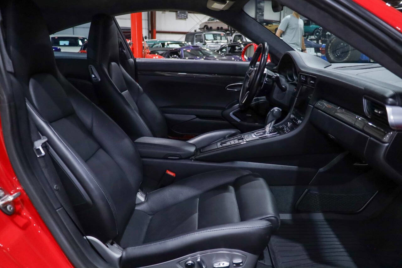 Used 2018 Porsche 911 Carrera 4S image 34