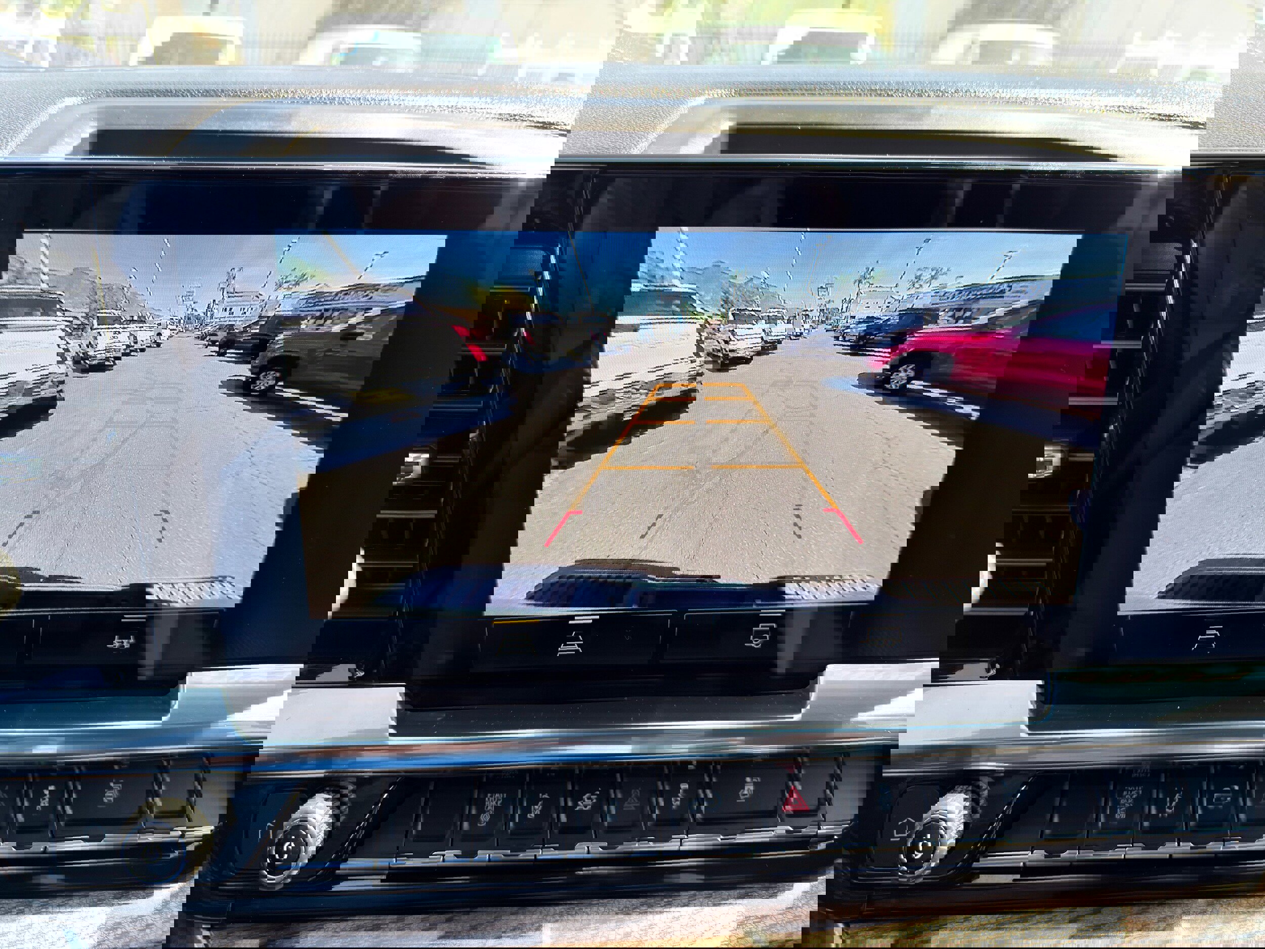 Used 2025 Chevrolet Silverado 2500 LT w/ Convenience Package image 38