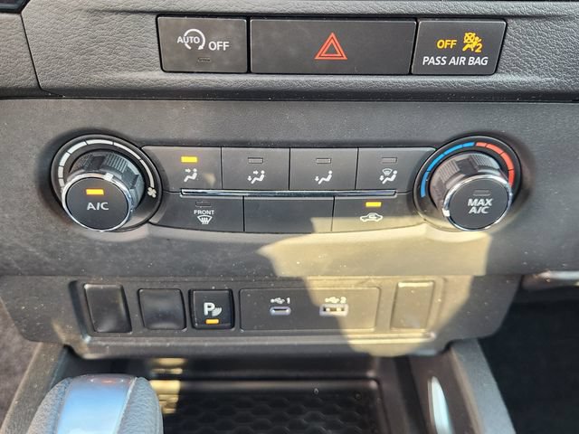 Used 2024 Nissan Frontier SV w/ Technology Package RWD image 18