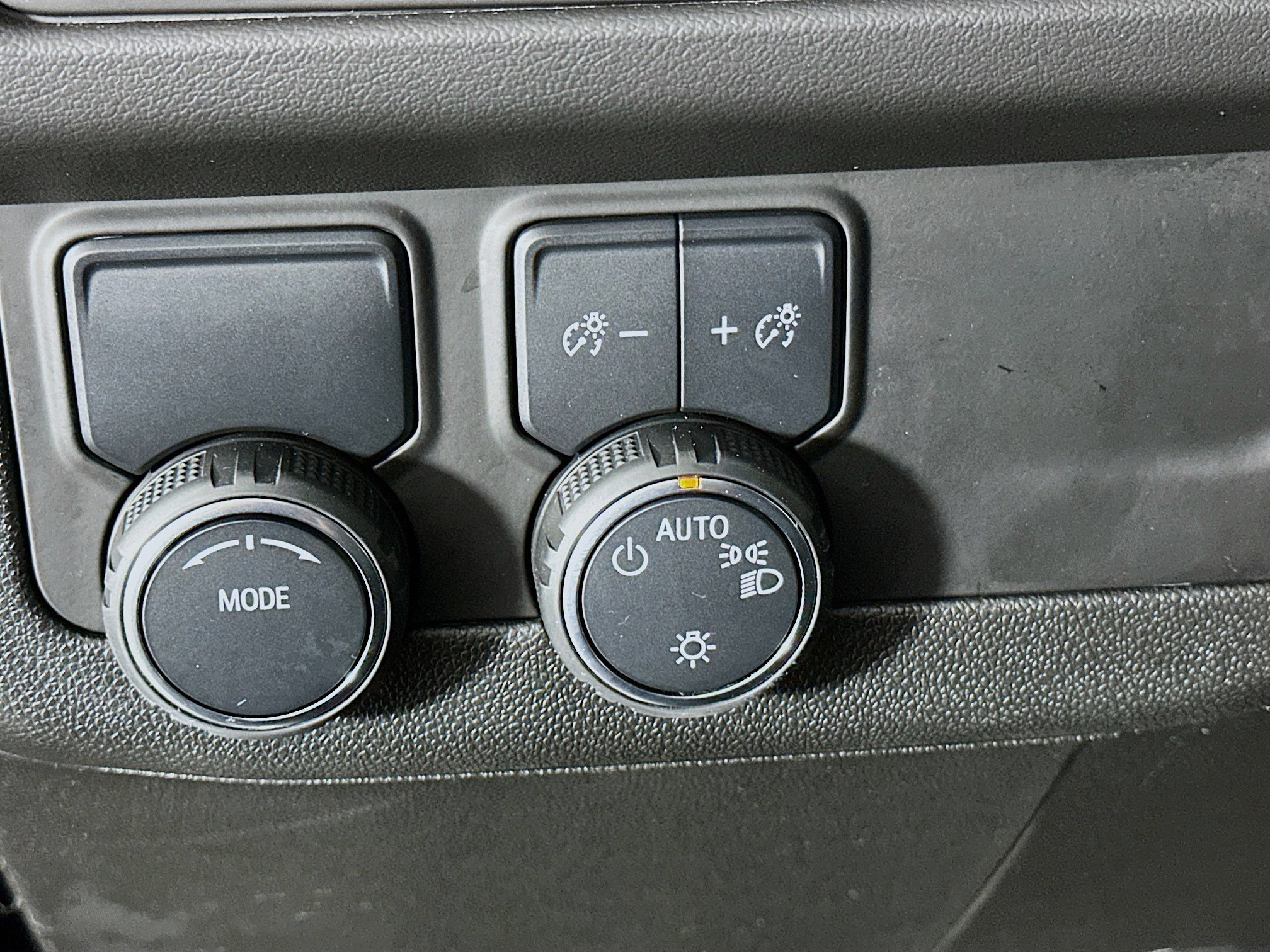 Used 2024 Chevrolet Tahoe Premier image 17