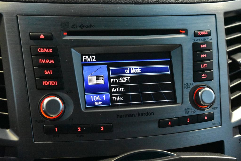 Used 2014 Subaru Outback 2.5i Limited w/ Moonroof Package image 11