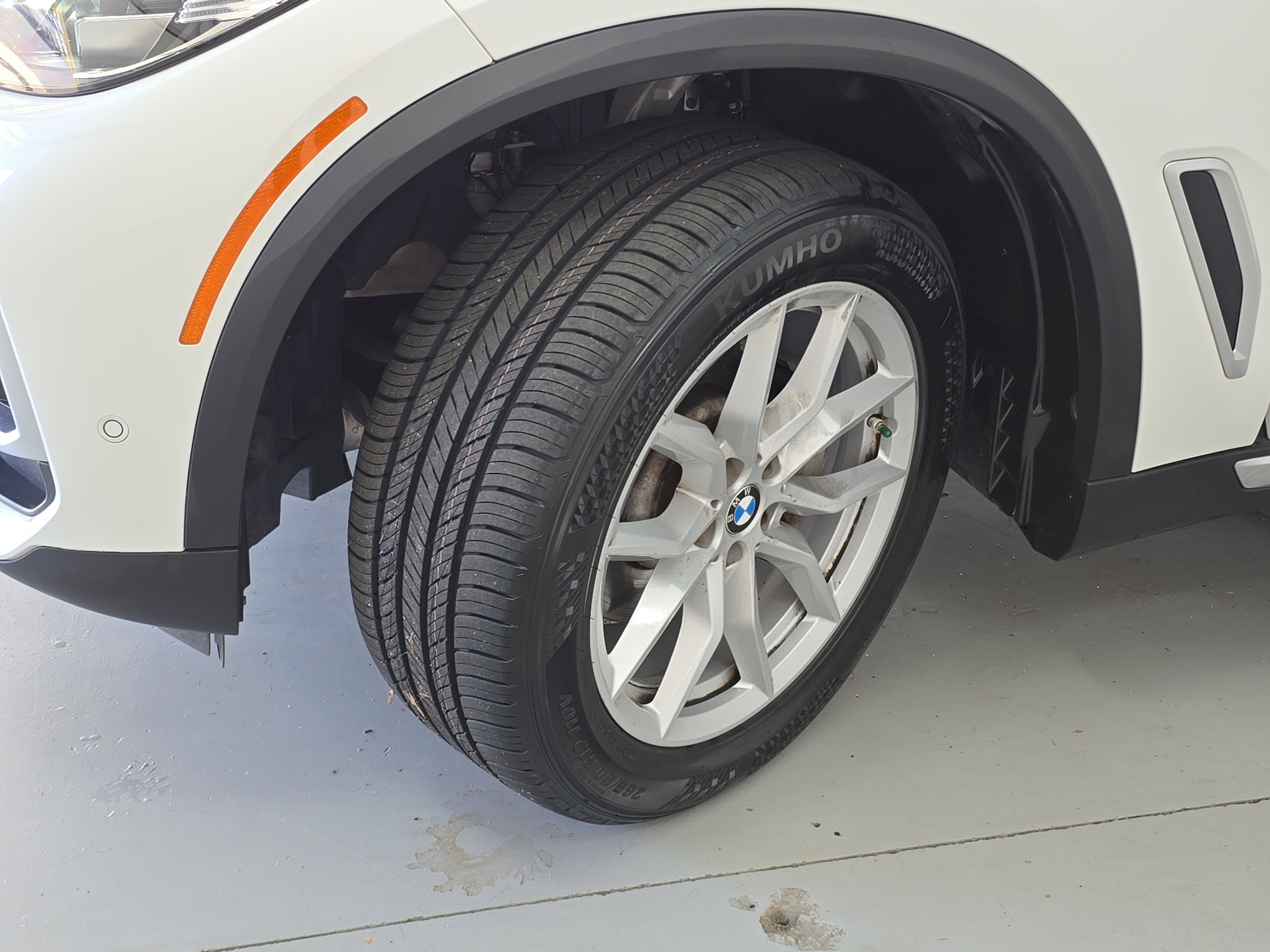 Used 2023 BMW X5 xDrive40i w/ Premium Package image 33