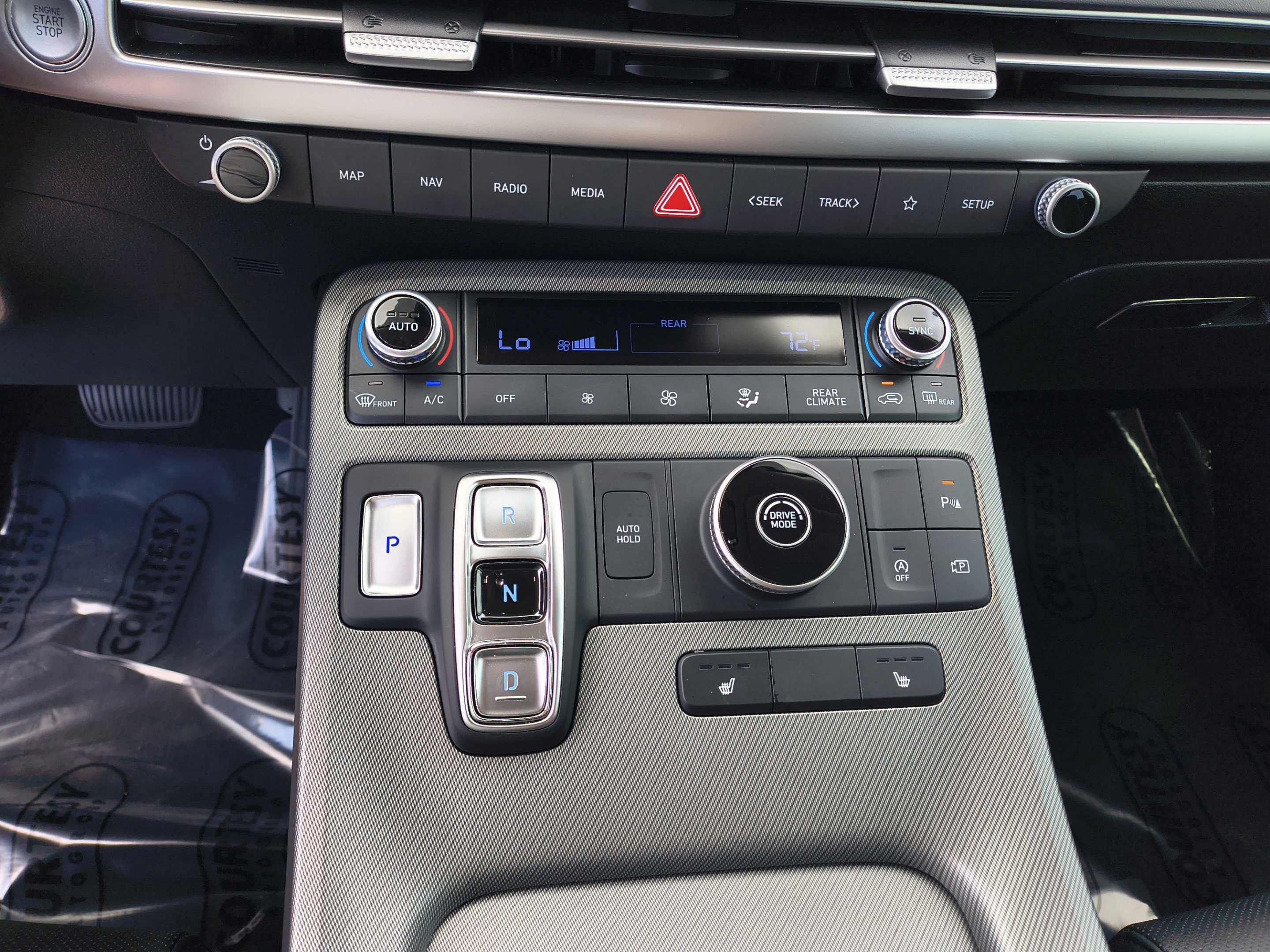 Certified 2024 Hyundai Palisade SEL FWD image 24
