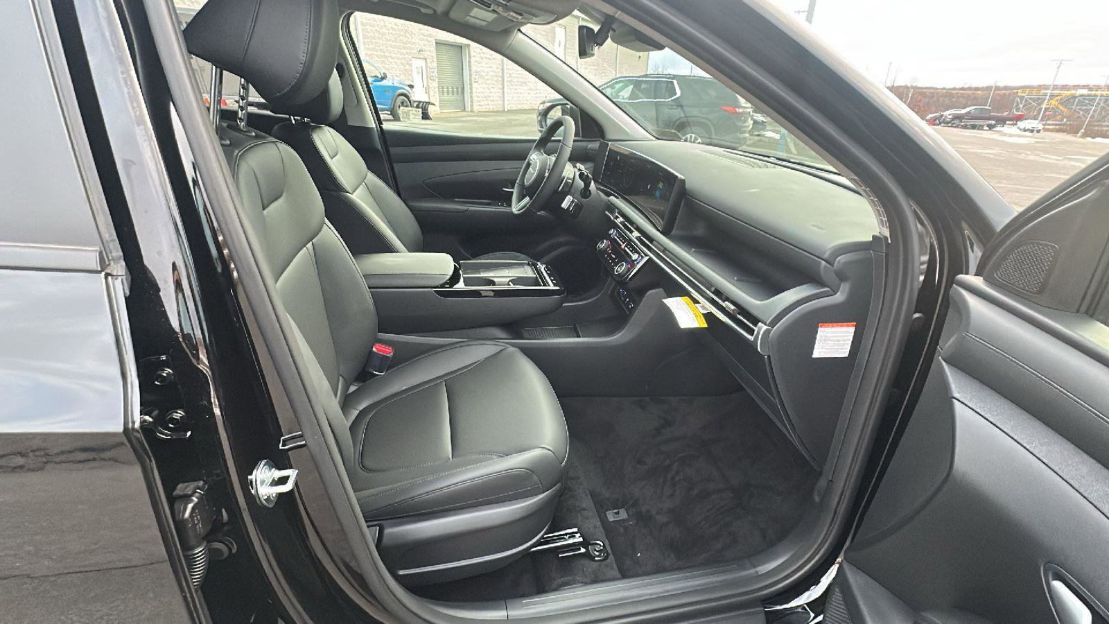 New 2025 Hyundai Tucson SEL image 17