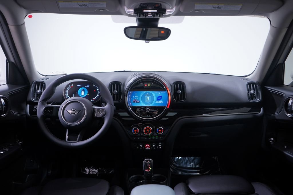 Used 2024 MINI Cooper Countryman S w/ Premium Package image 10