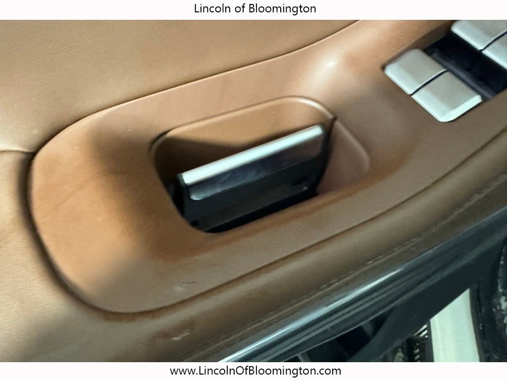 New 2025 Lincoln Navigator L Reserve image 40