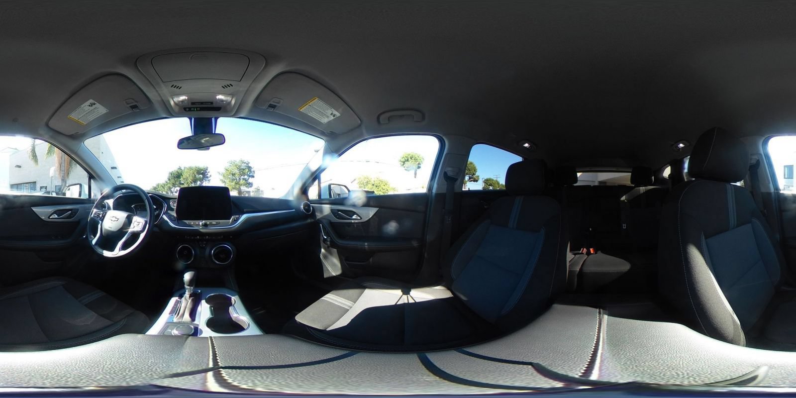 Used 2025 Chevrolet Blazer LT FWD image 39