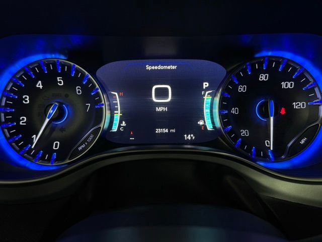 Certified 2025 Chrysler Pacifica Limited image 35