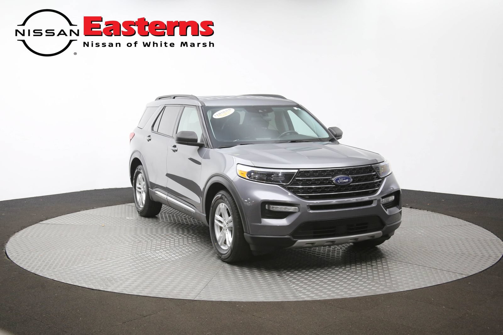 Used 2023 Ford Explorer XLT w/ Equipment Group 202A RWD image 50
