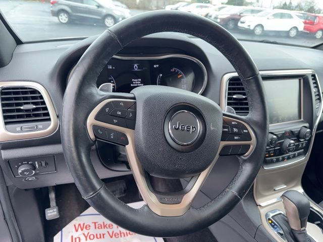 Used 2017 Jeep Grand Cherokee Laredo image 10