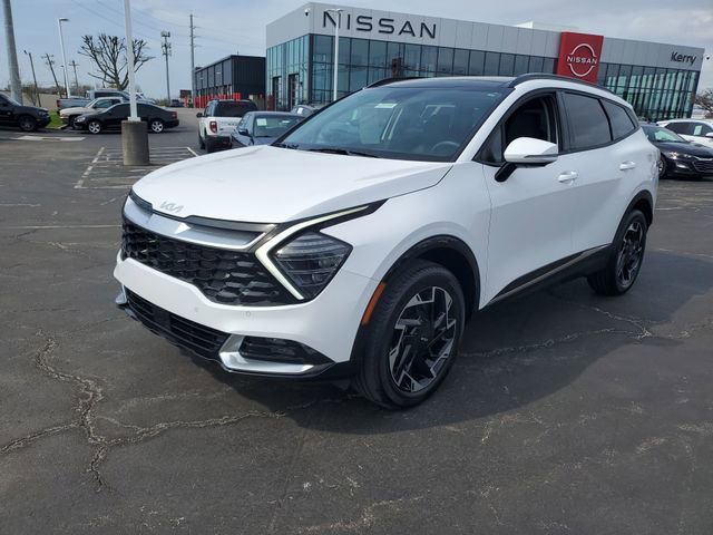 Used 2023 Kia Sportage SX image 3