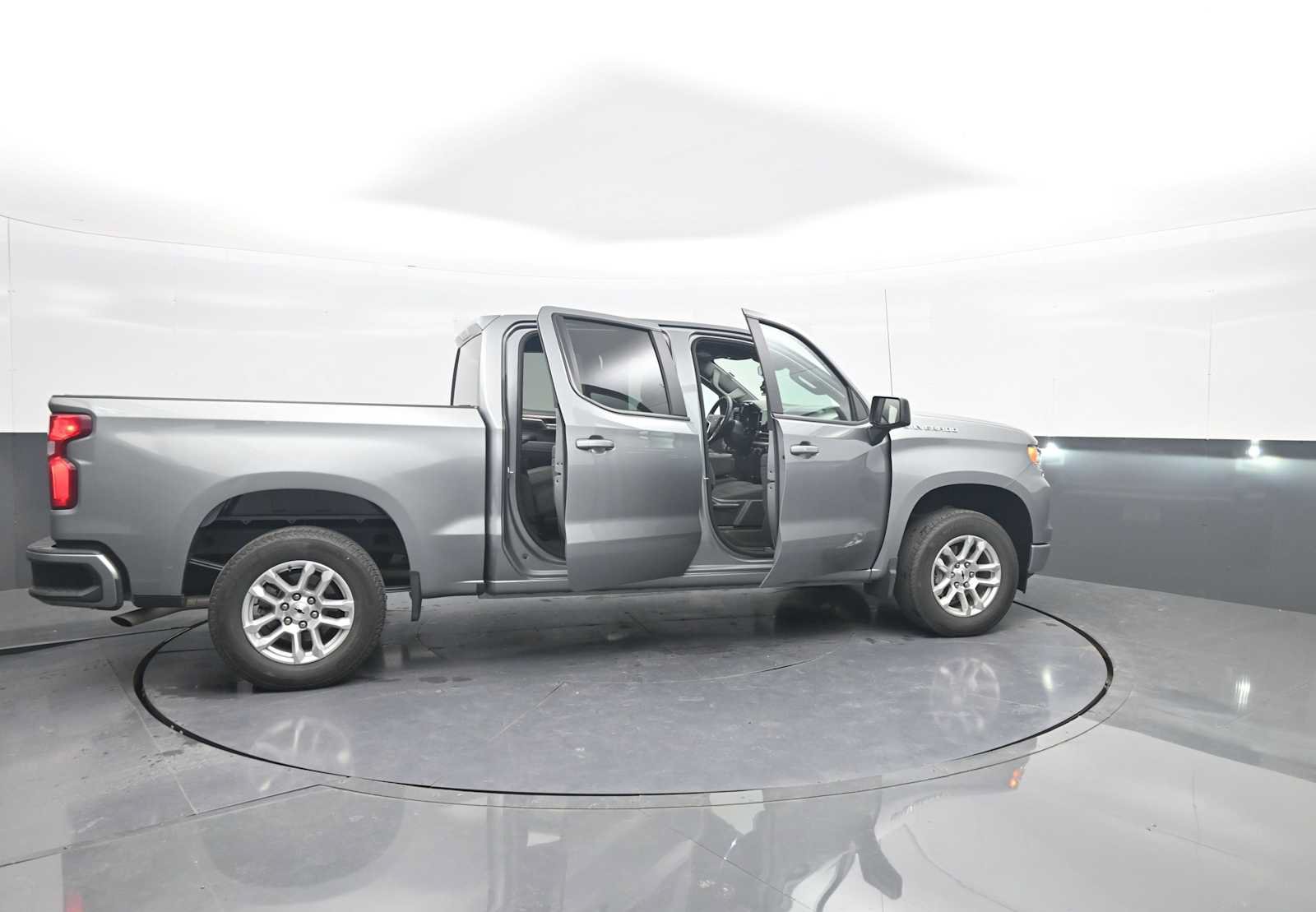 Used 2026 Chevrolet Silverado 1500 RST AWD/4WD image 44
