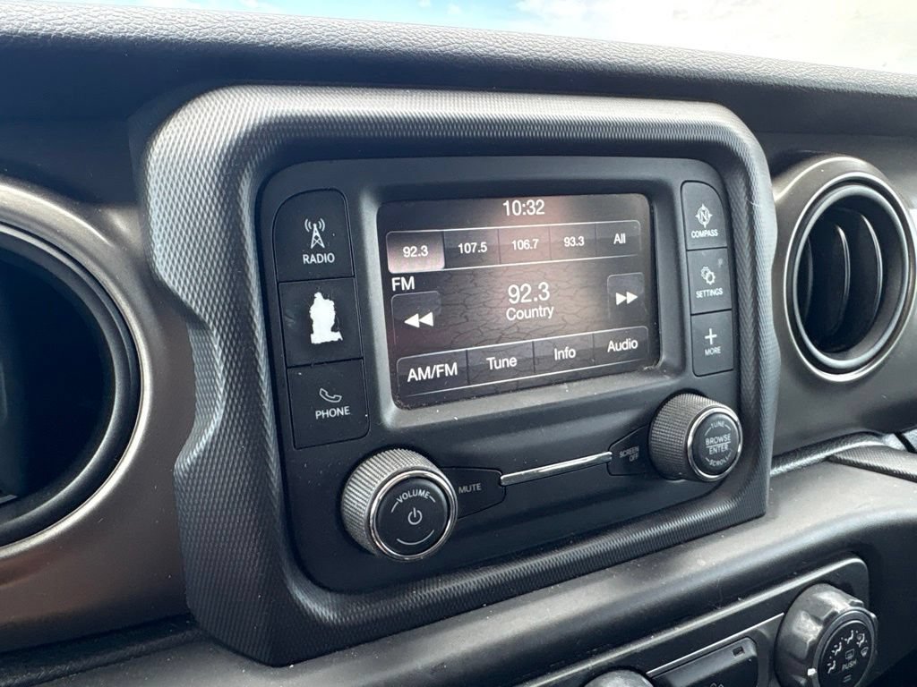 Used 2018 Jeep Wrangler Unlimited Sport S AWD/4WD image 21