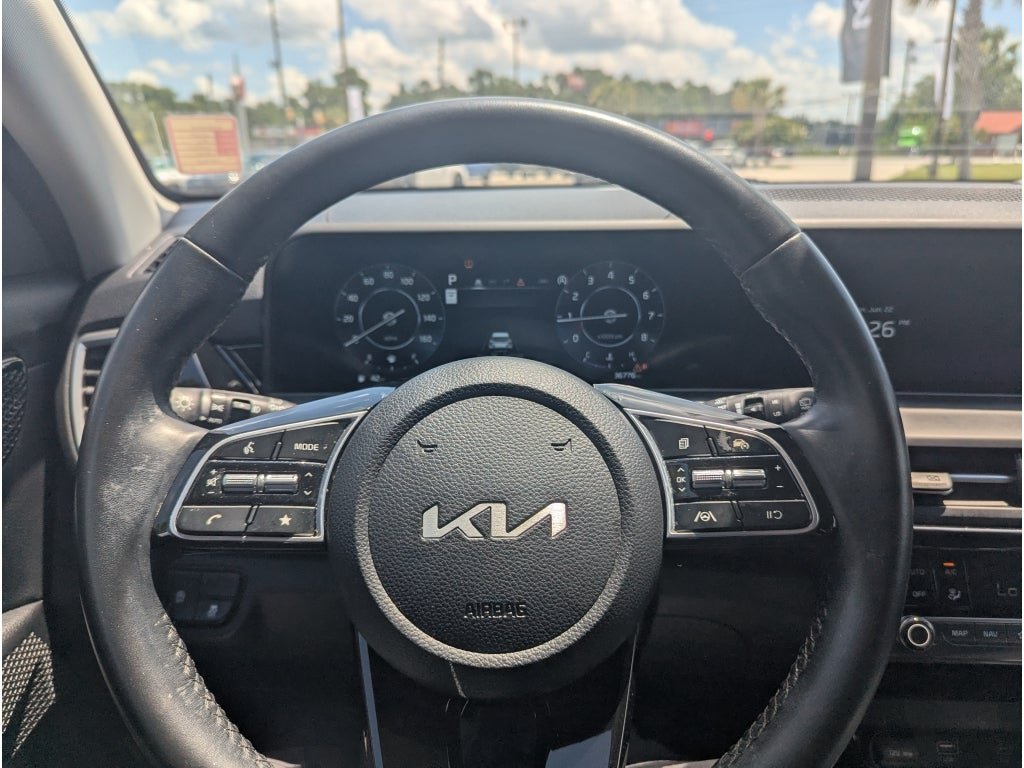 Used 2024 Kia Seltos S FWD image 17