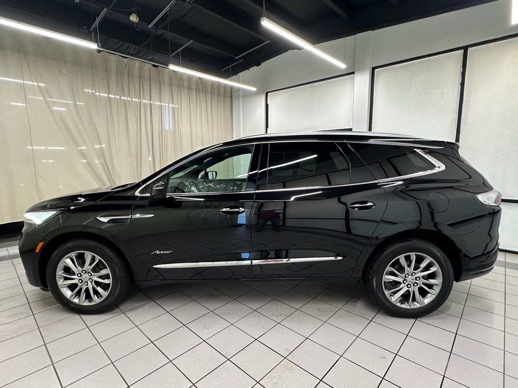 Certified 2023 Buick Enclave Avenir w/ Avenir Technology Package image 9