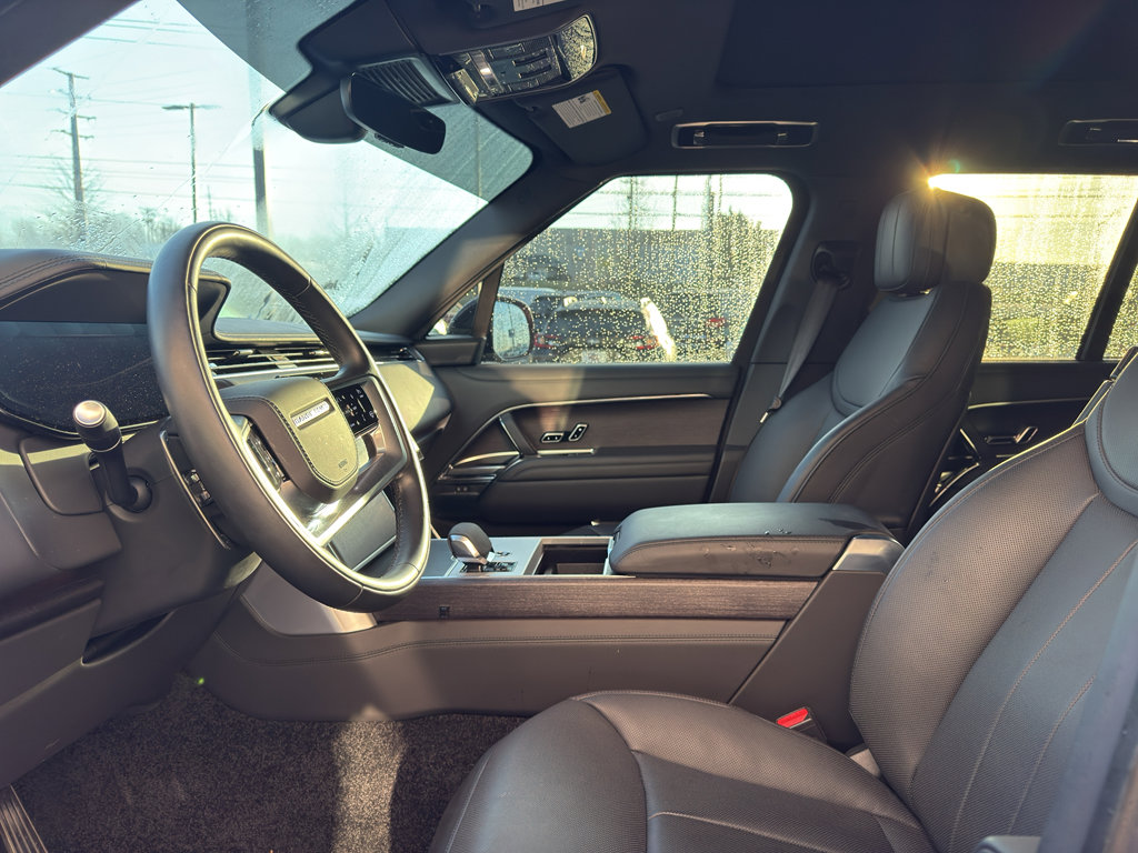 Used 2024 Land Rover Range Rover SE image 8