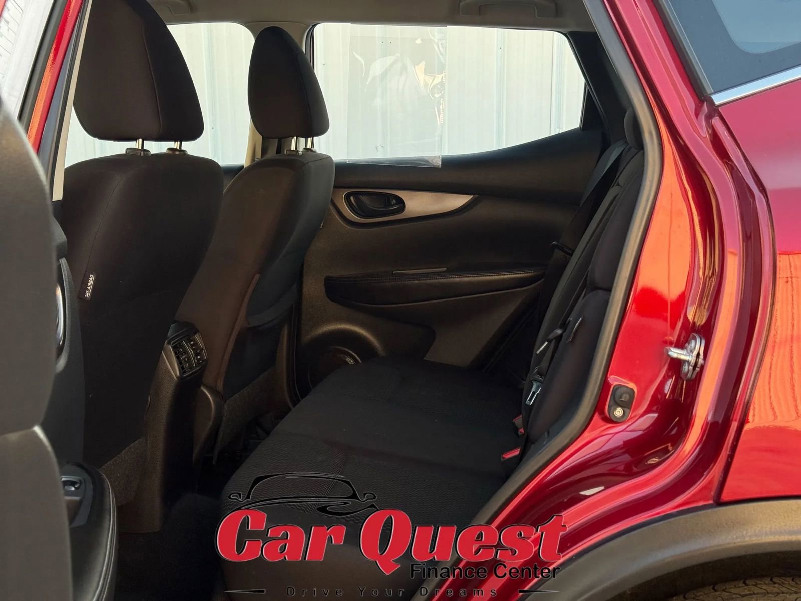 Used 2021 Nissan Rogue Sport S image 12