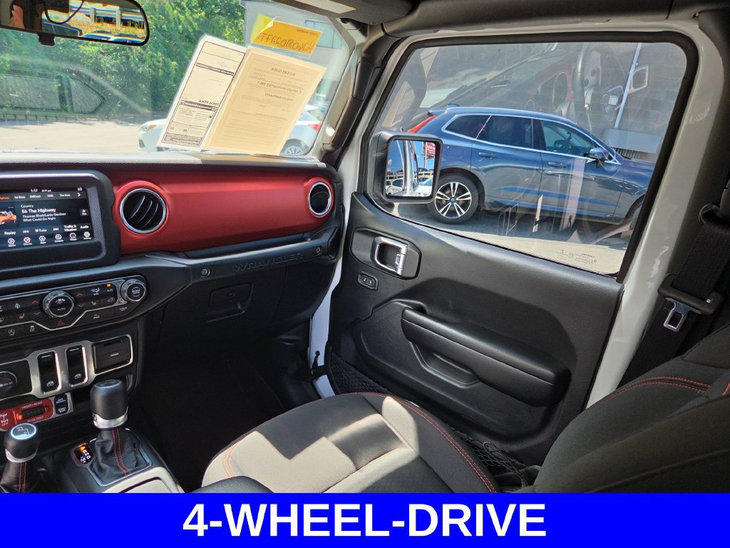 Used 2021 Jeep Wrangler Rubicon w/ Cold Weather Group AWD/4WD image 17