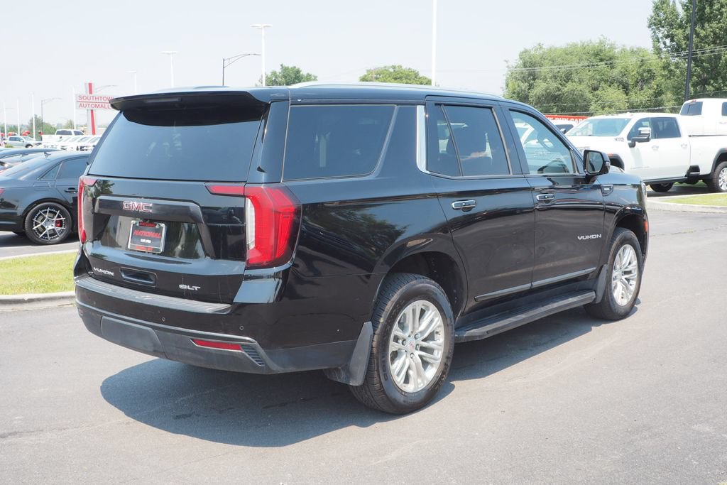 Used 2023 GMC Yukon SLT w/ SLT Premium Package AWD/4WD image 7