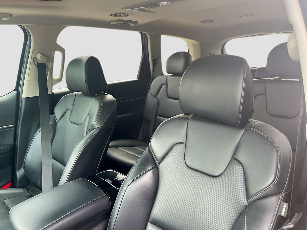 Used 2025 Kia Telluride S FWD image 22