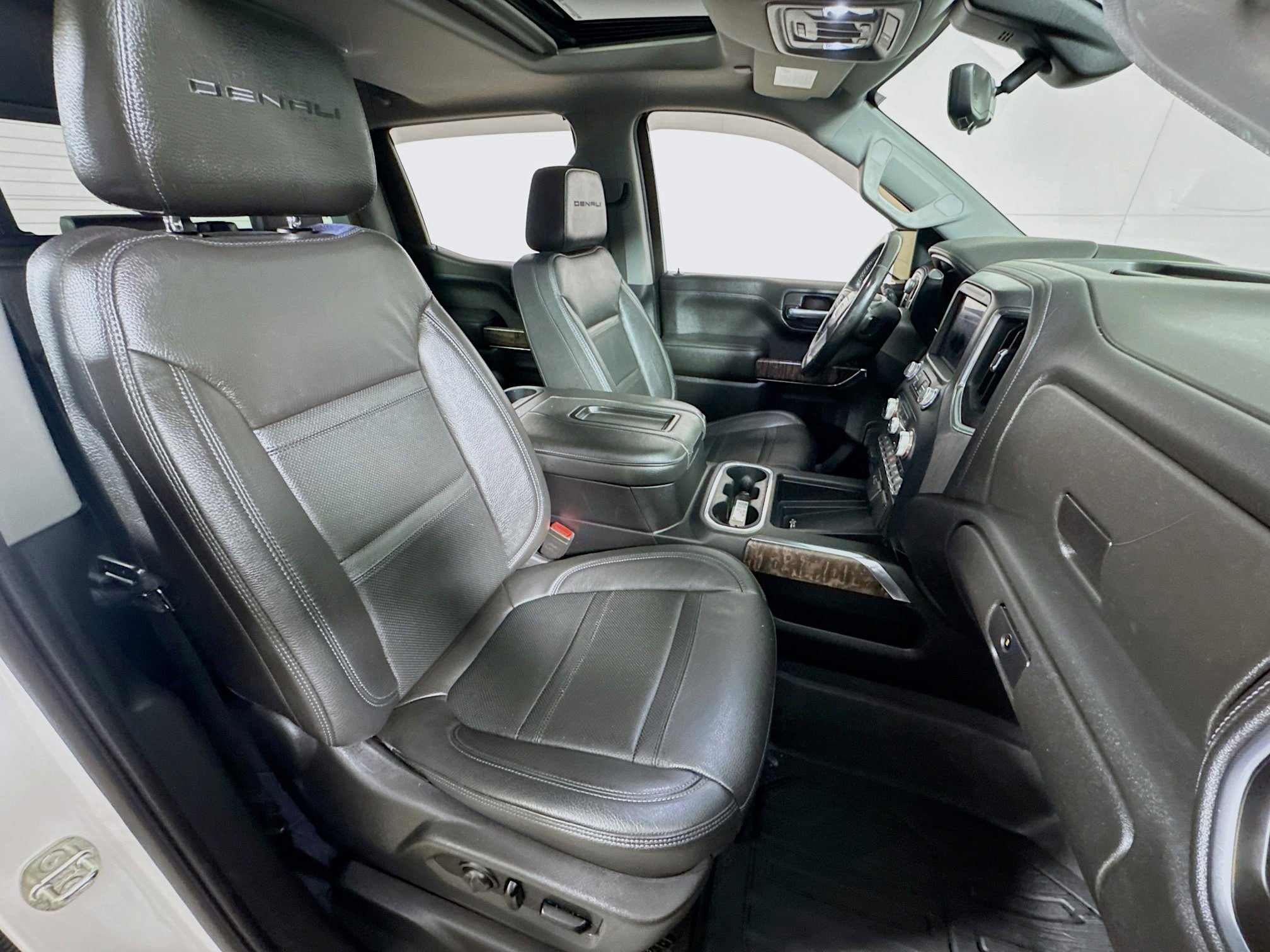 Used 2019 GMC Sierra 1500 Denali w/ Denali Ultimate Package image 28