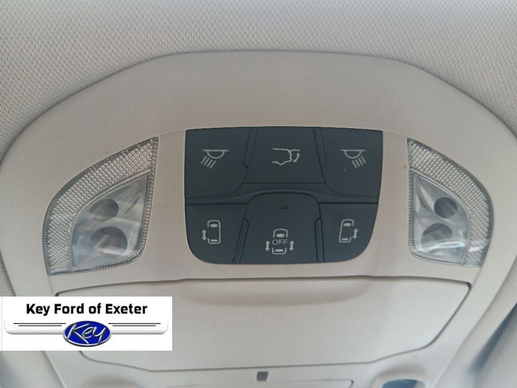Used 2018 Chrysler Pacifica Limited w/ Advanced Safetytec Group FWD image 41