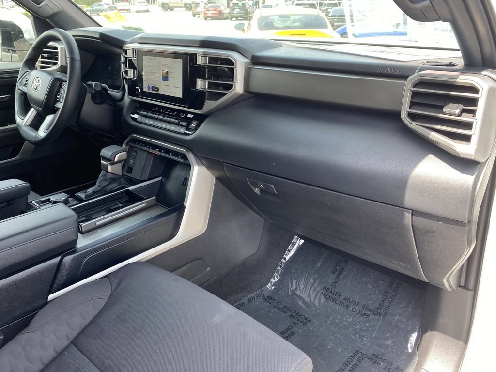 Certified 2025 Toyota Sequoia SR5 AWD/4WD image 16