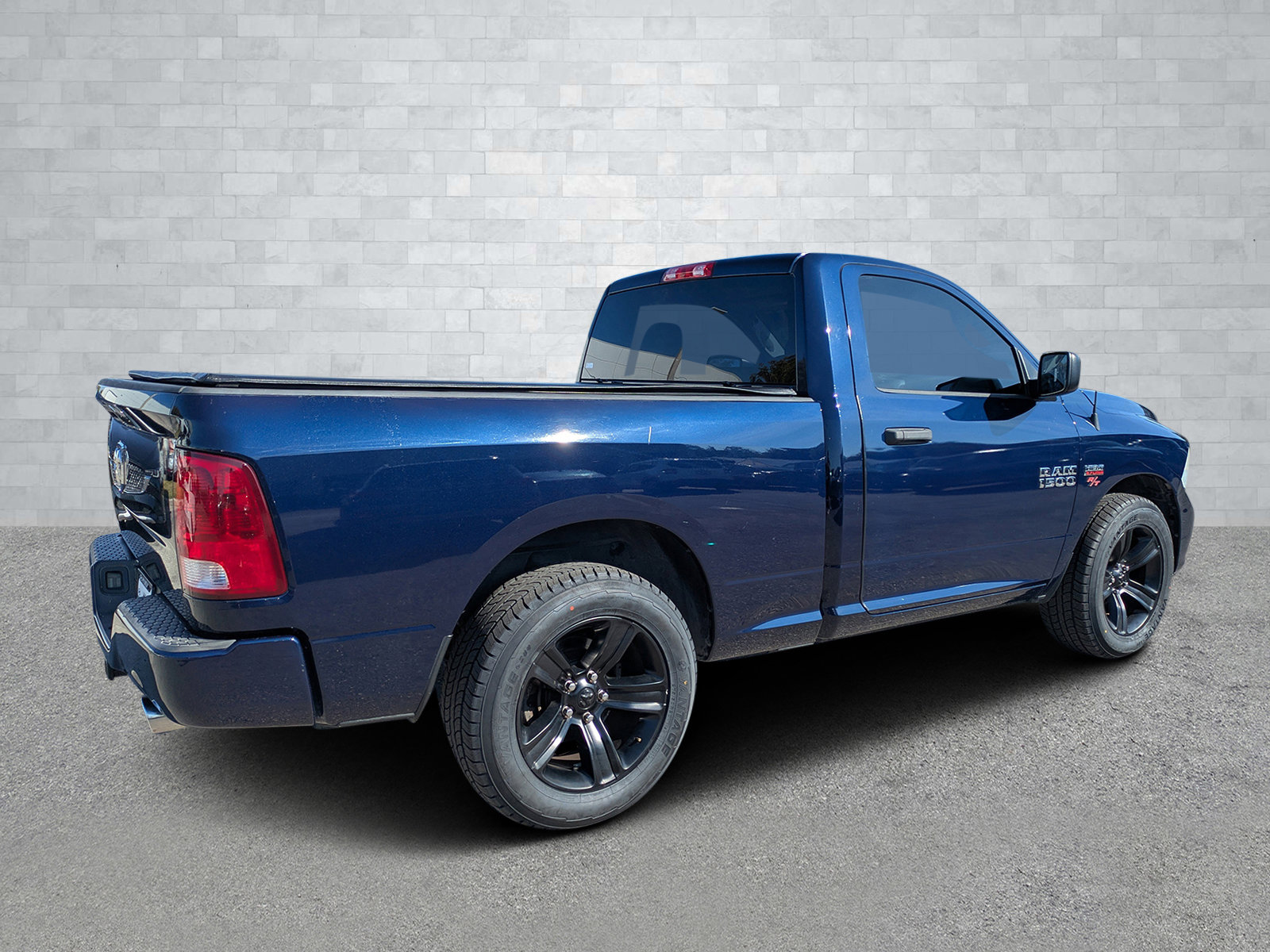 Used 2014 RAM 1500 Express image 5
