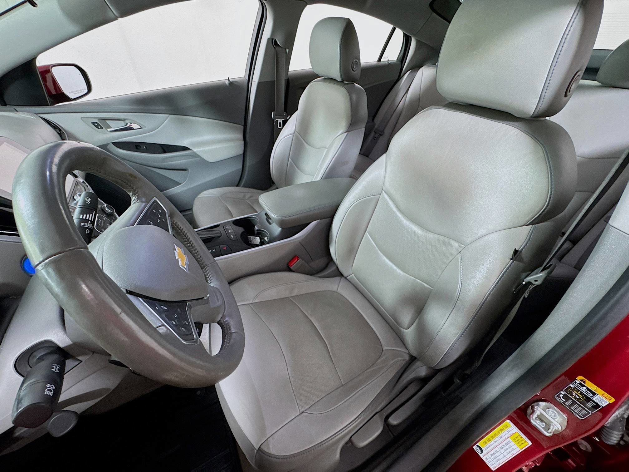 Used 2018 Chevrolet Volt LT w/ LT Driver Confidence Package image 12