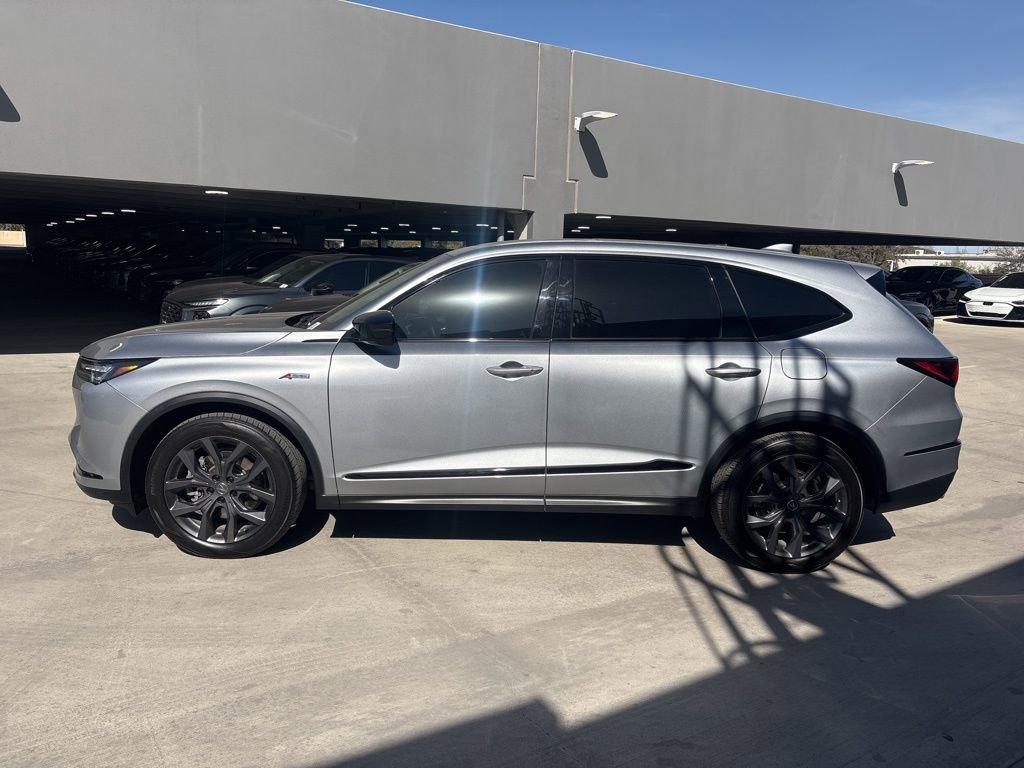 Used 2023 Acura MDX A-Spec image 9