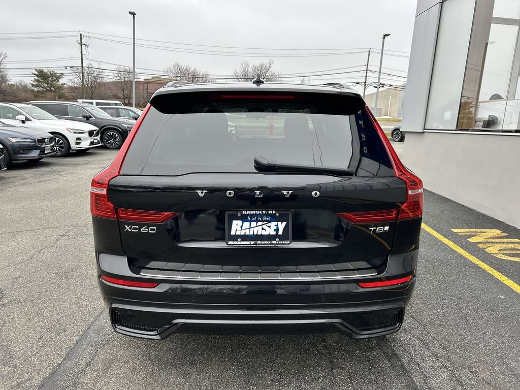 New 2025 Volvo XC60 T8 Core w/ Protection Package Premier image 7