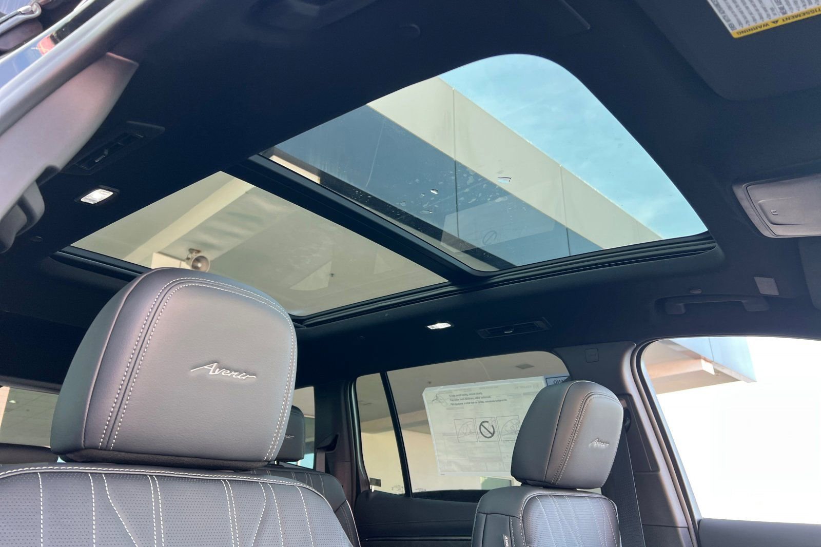 New 2026 Buick Enclave Avenir w/ Super Cruise Package image 17