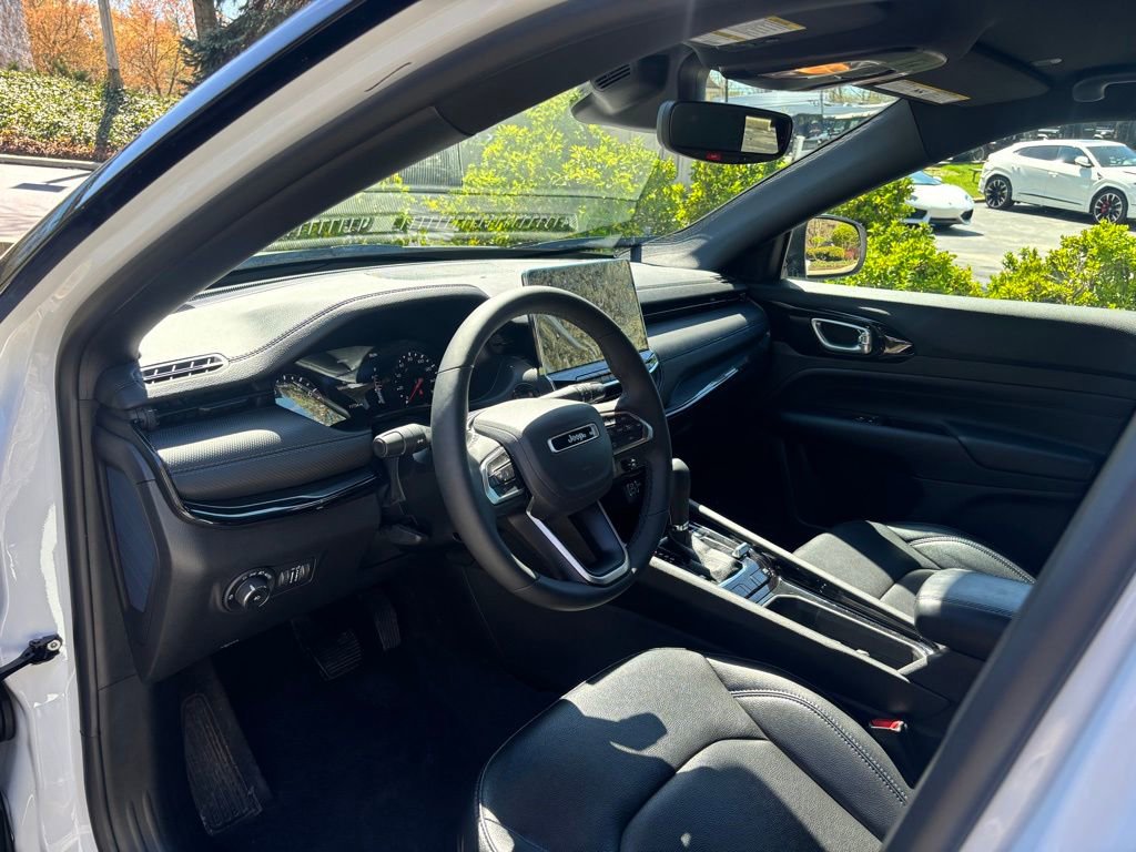 Used 2026 Jeep Compass Limited image 10