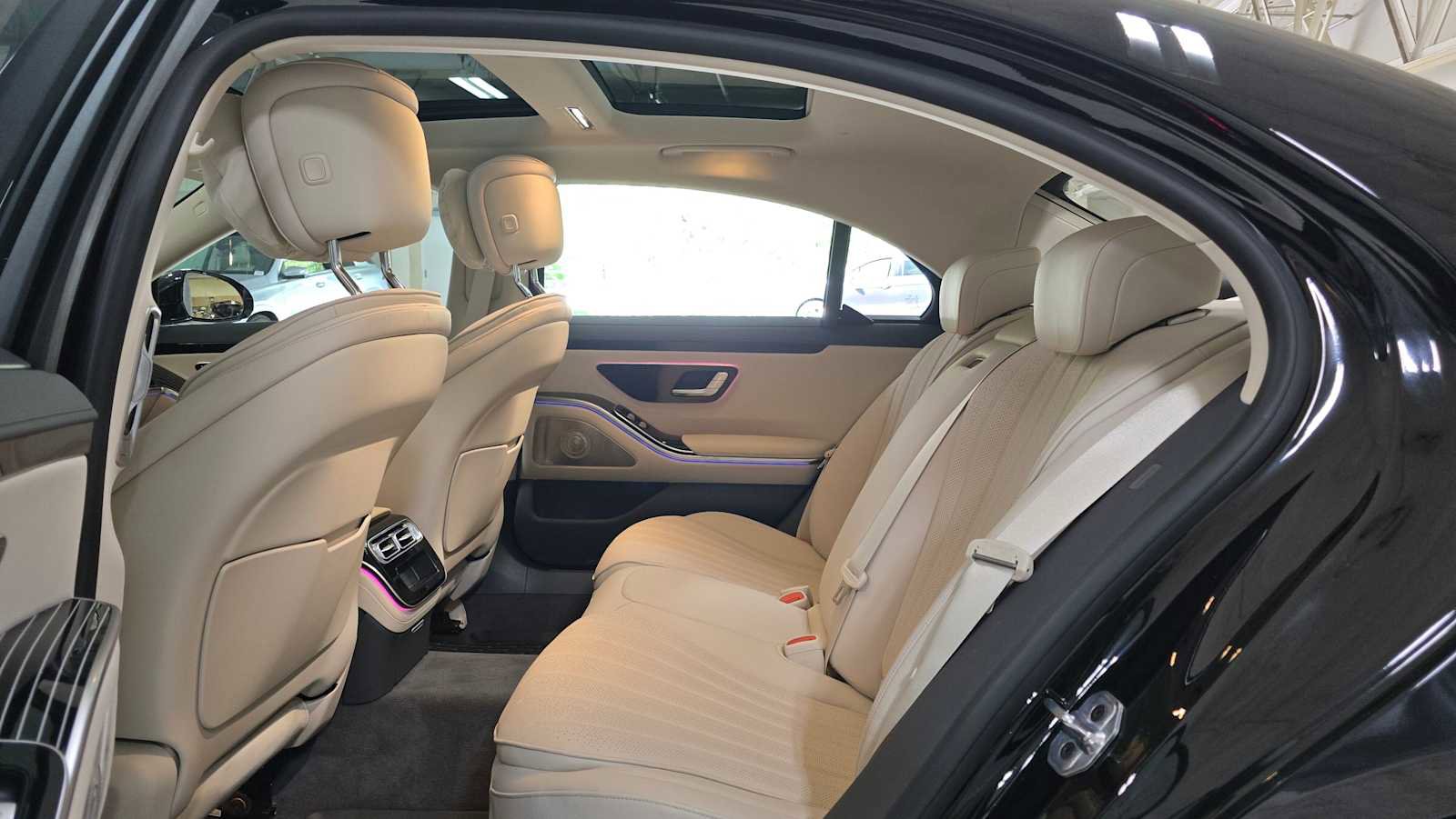 Certified 2026 Mercedes-Benz S 500 4MATIC image 17