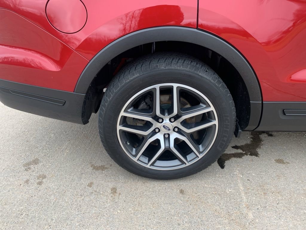Used 2018 Ford Explorer Sport w/ Equipment Group 401A image 31