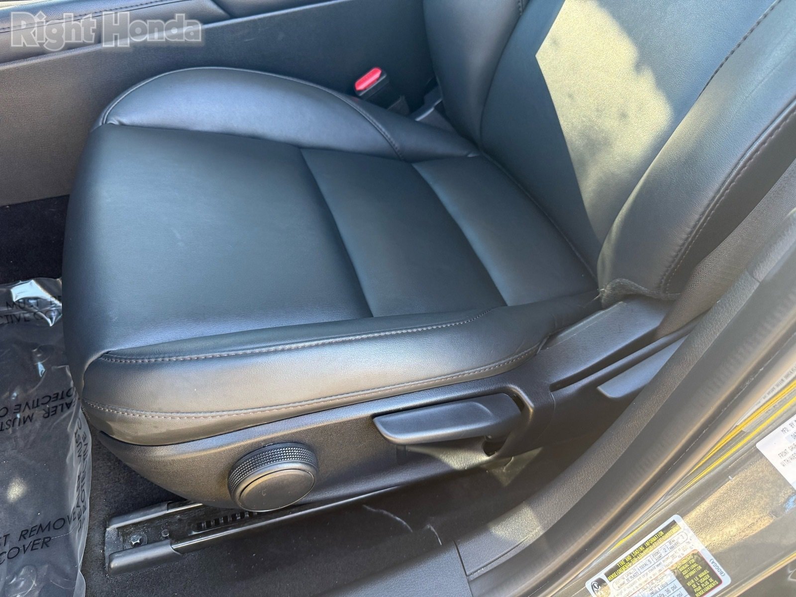 Used 2024 MAZDA MAZDA3 s image 13